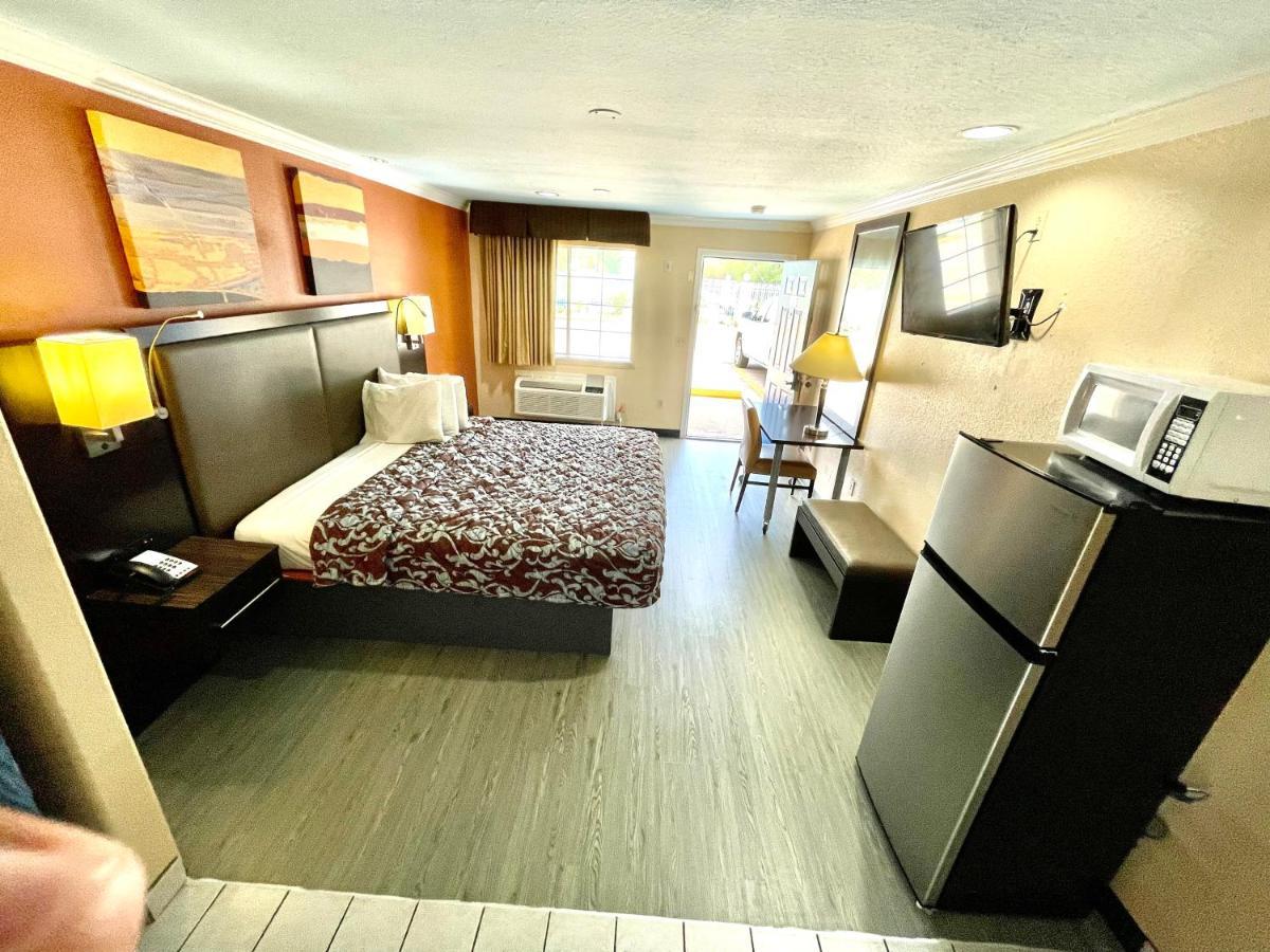 Luxury Inn Liberty Dış mekan fotoğraf
